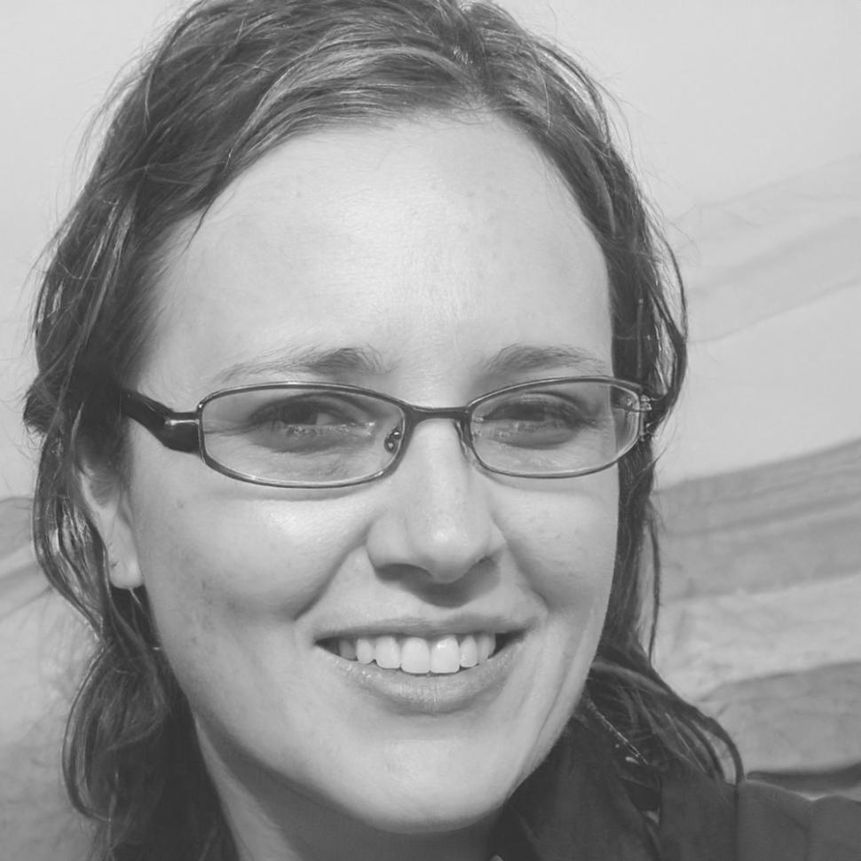 Investment Specialist Emma Rodriguez